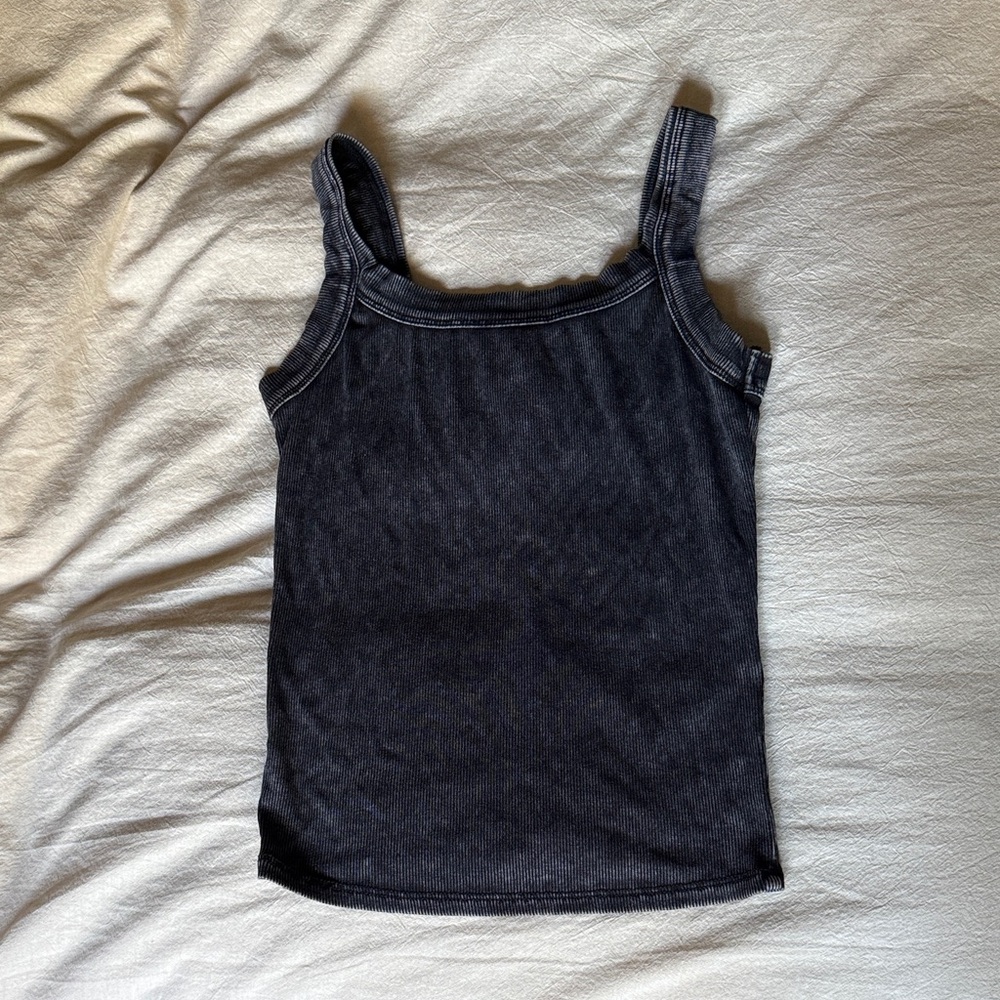 Women's Black Ribbed Tank Top - Picture 2 of 4